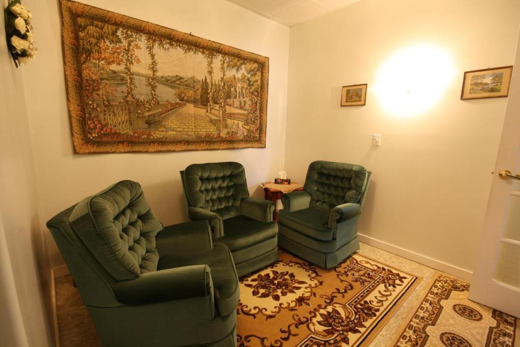 Villa Maria Country Inn Acheson Ngoại thất bức ảnh