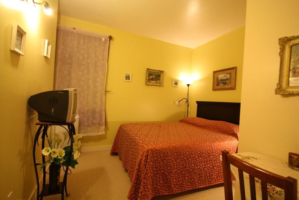 Villa Maria Country Inn Acheson Ngoại thất bức ảnh