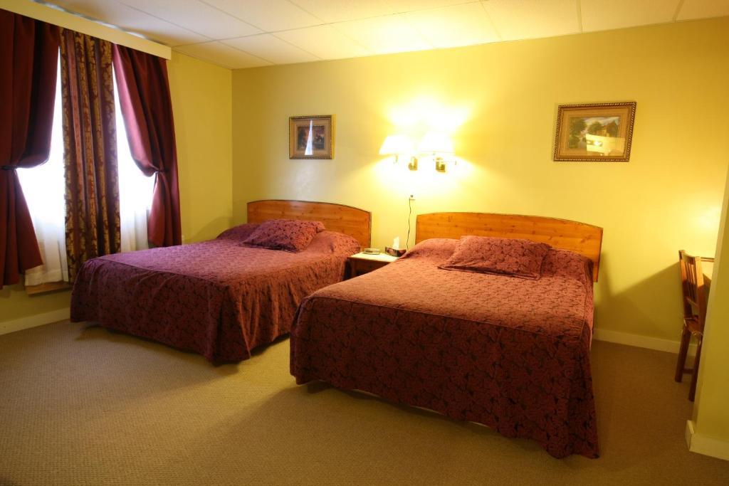 Villa Maria Country Inn Acheson Ngoại thất bức ảnh